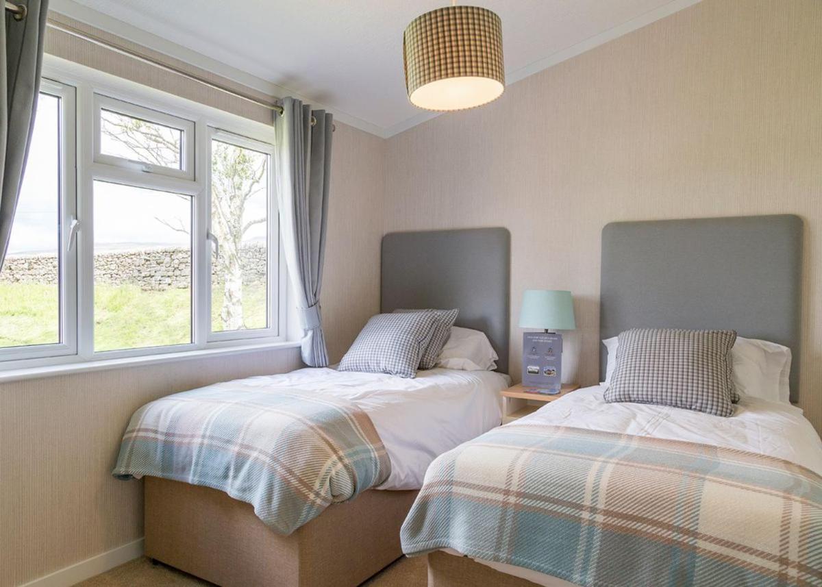 Great Harlow Views Newby  ภายนอก รูปภาพ