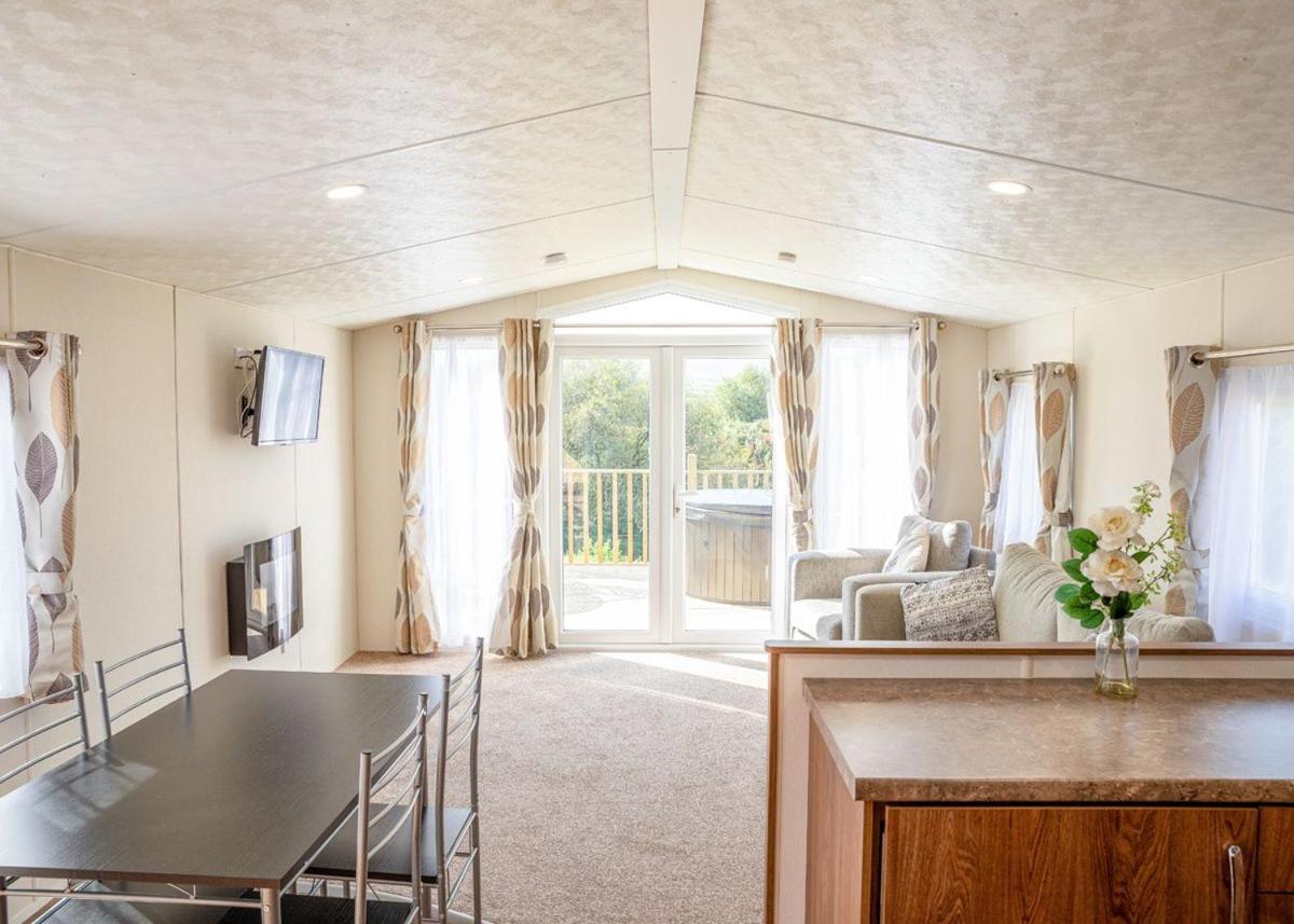 Great Harlow Views Newby  ภายนอก รูปภาพ